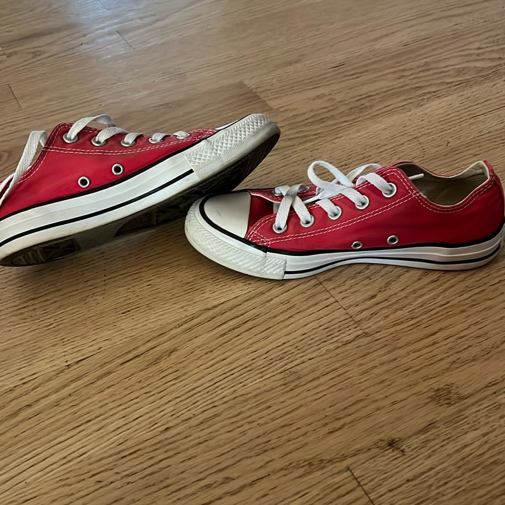 Red converse
